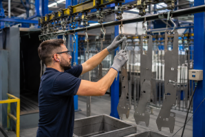 OPERARIO/A COLGADO DE PIEZAS - MEDIA JORNADA