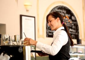 CAMARERA/O Y COCINERO/A - 20H SEMANALES